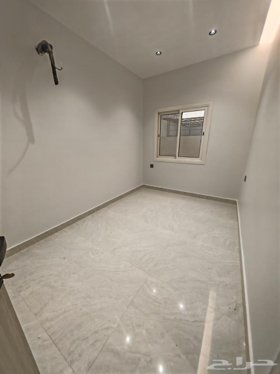 شقة 4 غرف في أبوبريقاء 3