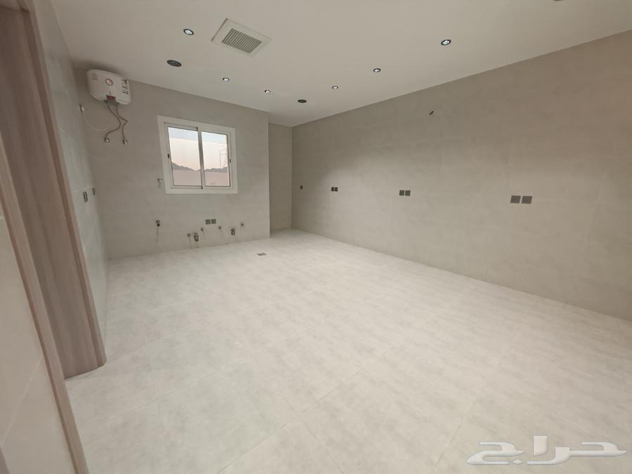 شقة 4 غرف في أبوبريقاء 5