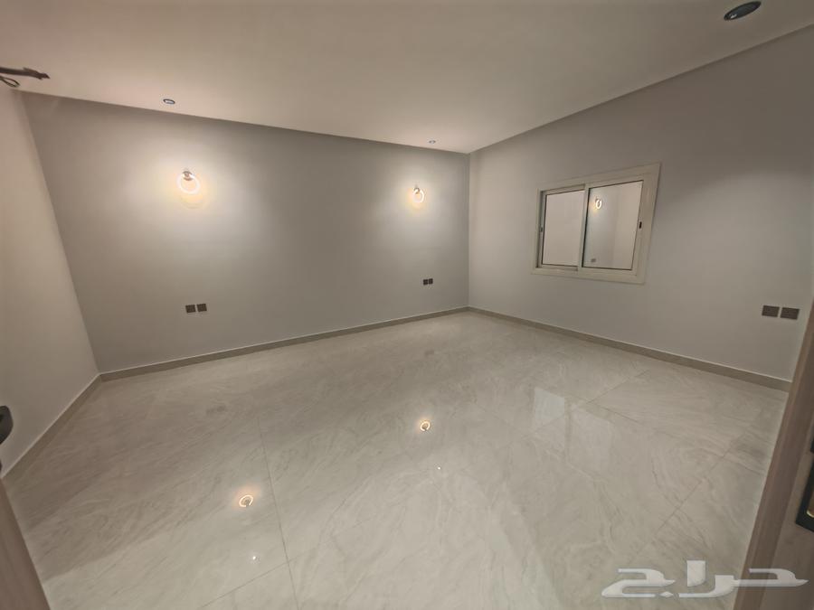 شقة 4 غرف في أبوبريقاء 8