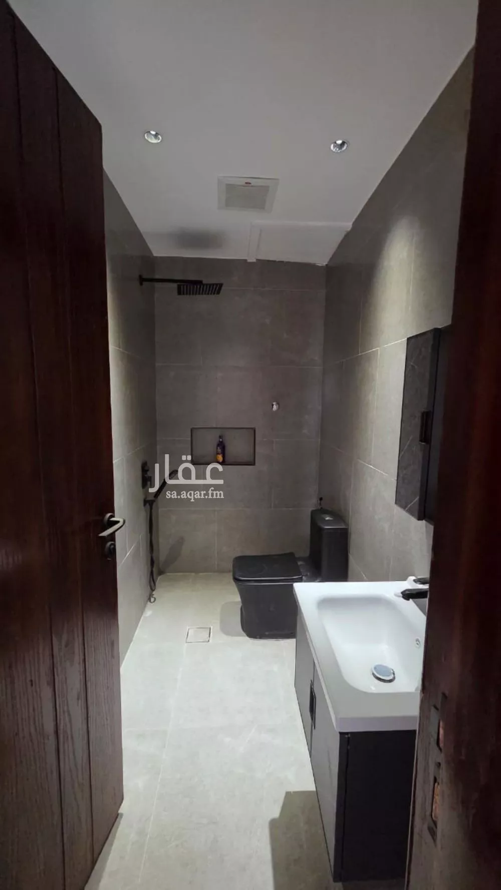 شقة 3 غرف في الحزم 18