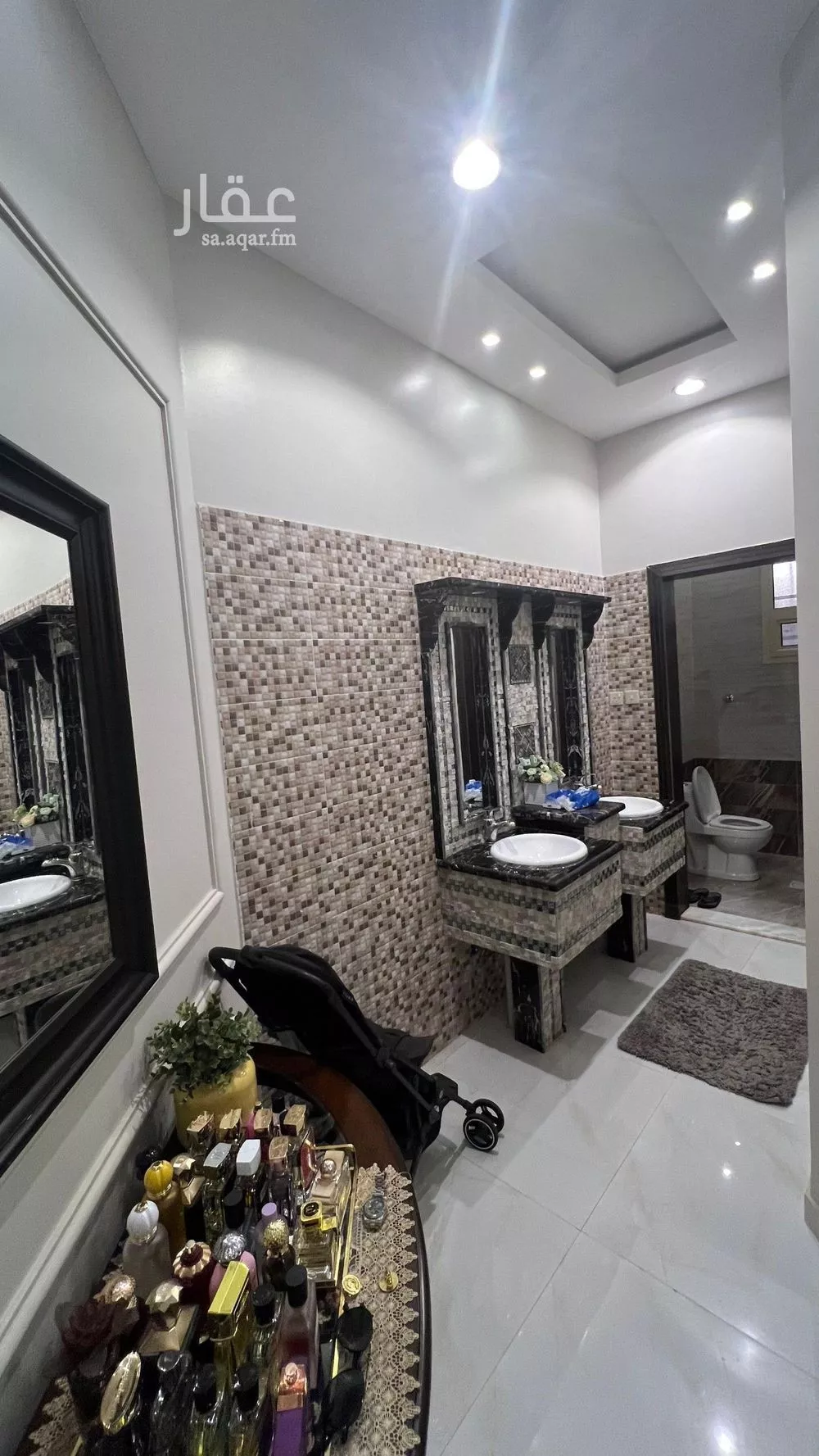 فيلا 6 غرف في العارض 5