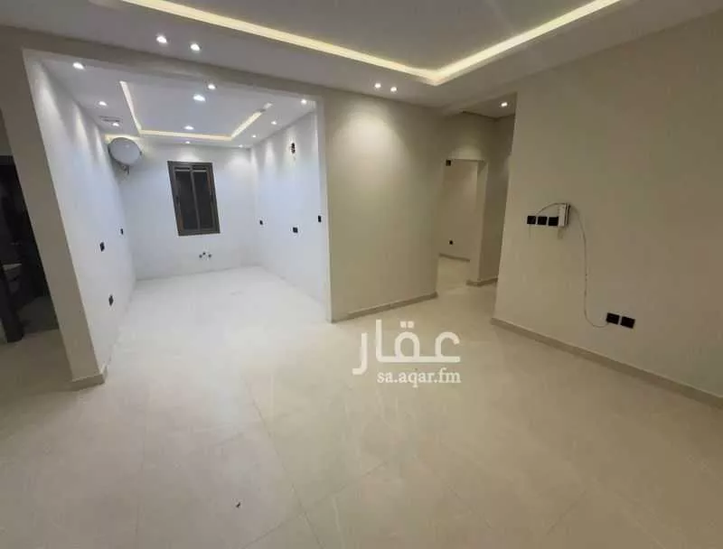 عمارة 891 م² في العارض 4