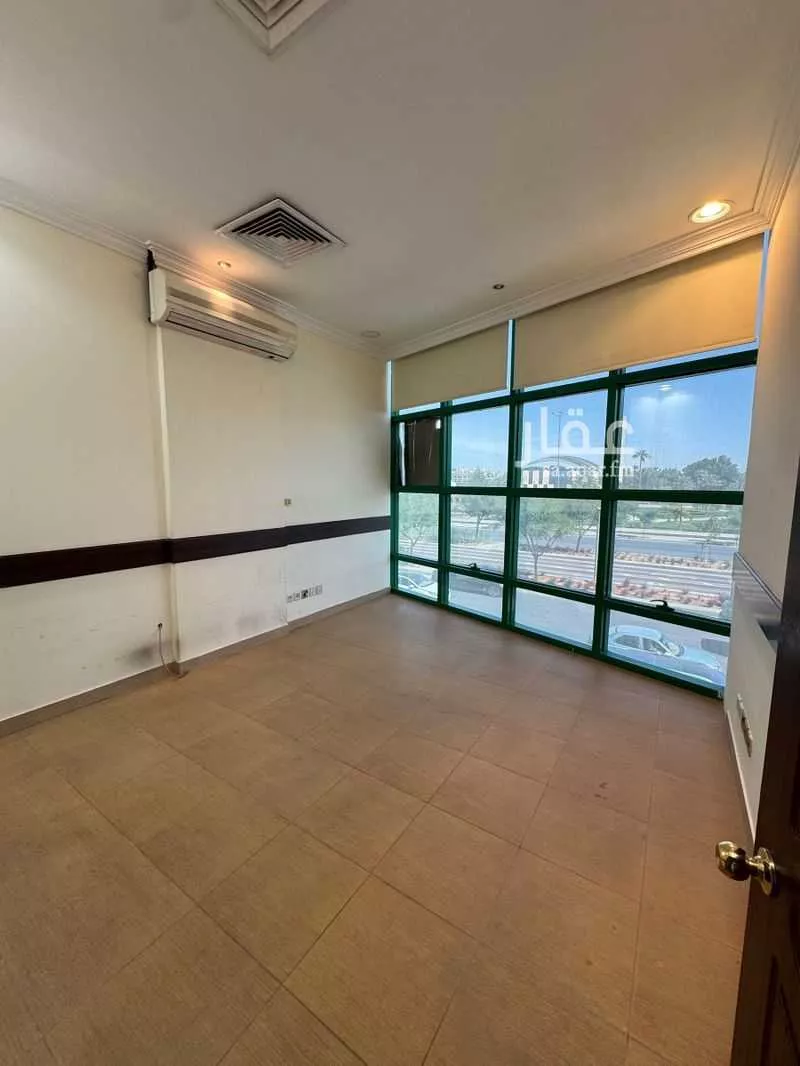 عمارة 625 م² في الملز 4