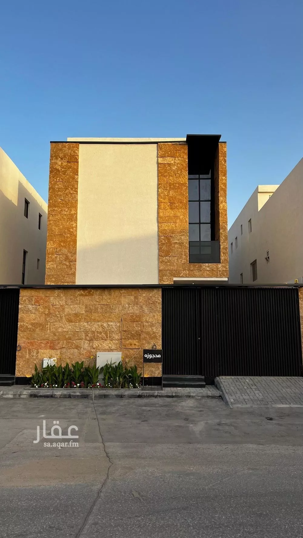 فيلا 6 غرف في العارض 3