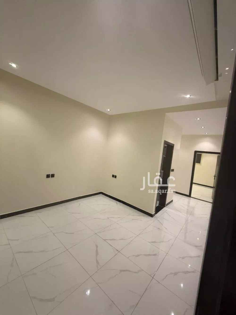 شقة 1 غرف في العقيق 2