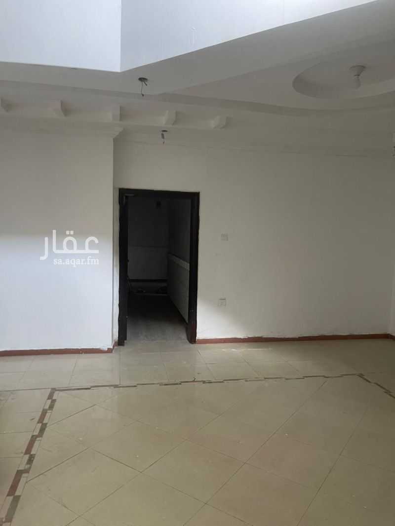 8 bedroom villa in Al Marwa, Jeddah 4