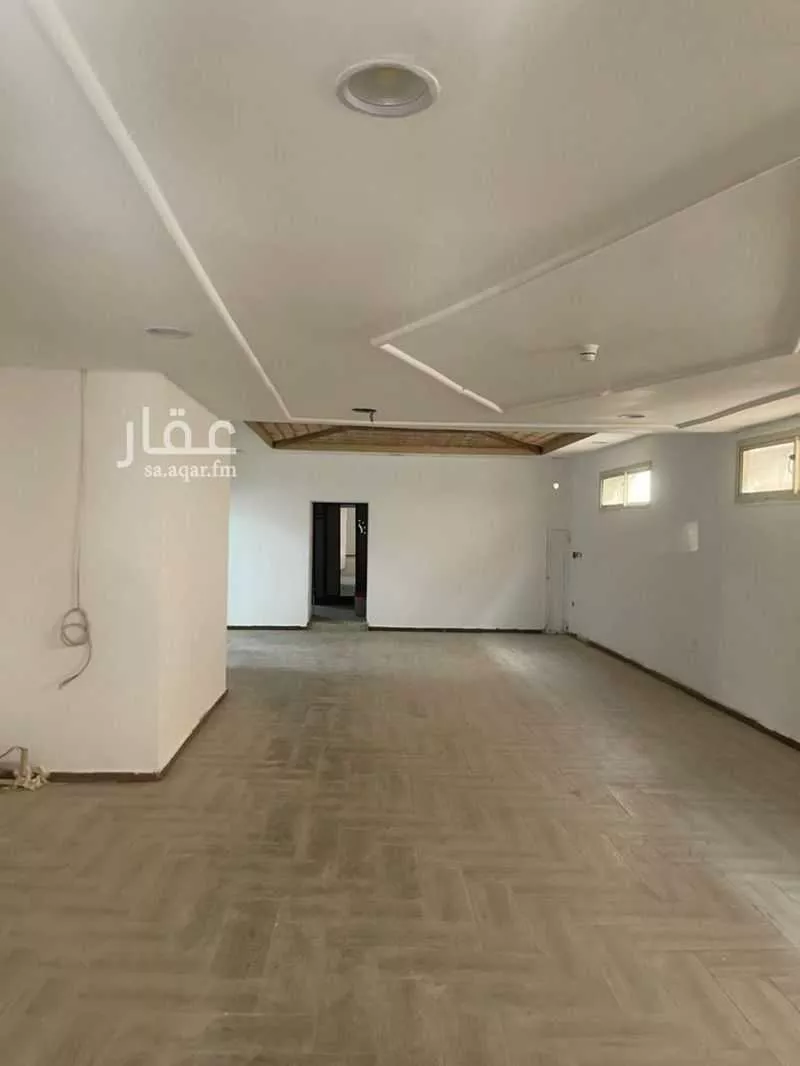 فيلا 8 غرف في المروة 2