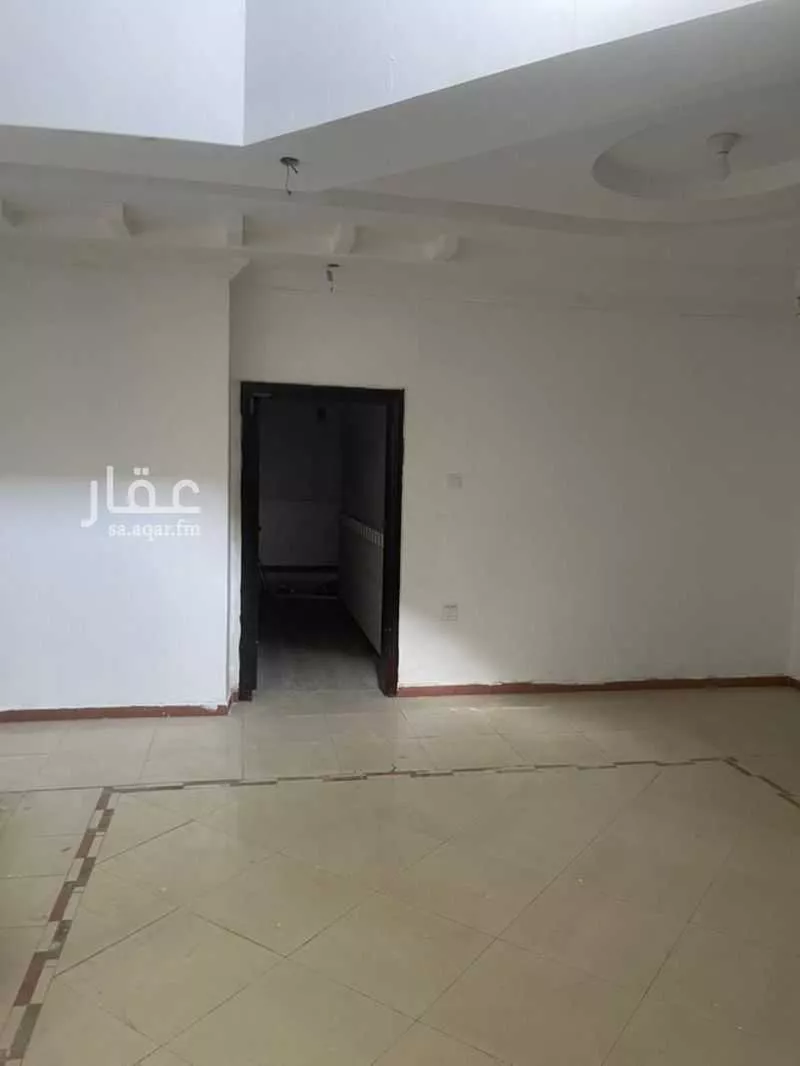 فيلا 8 غرف في المروة 4