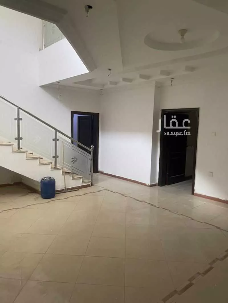 فيلا 8 غرف في المروة 6