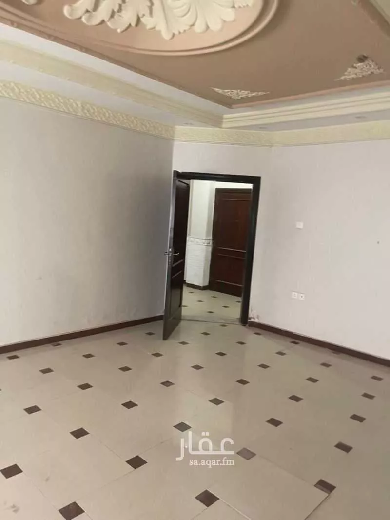 فيلا 8 غرف في المروة 8