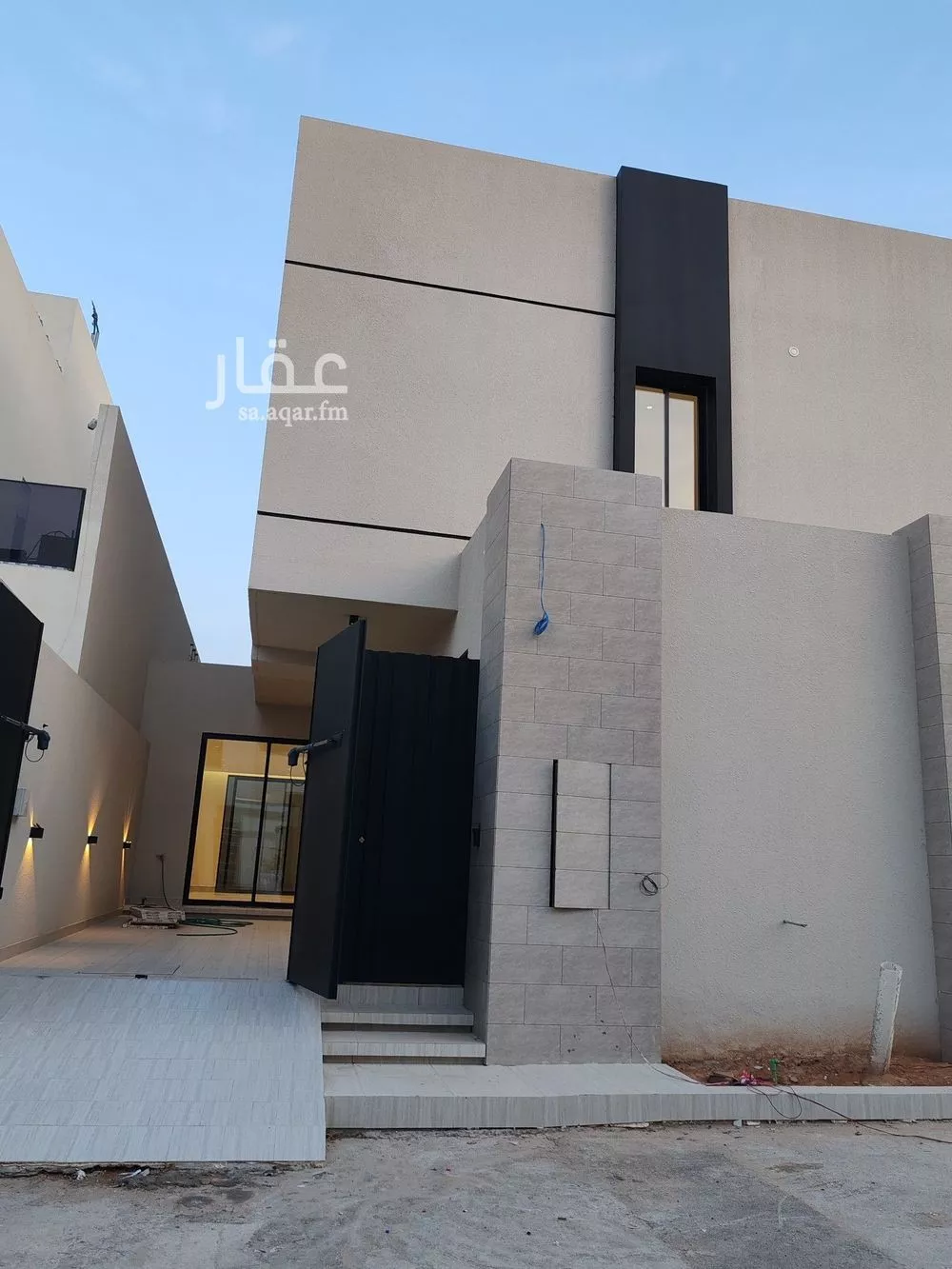 فيلا 4 غرف في النرجس 17