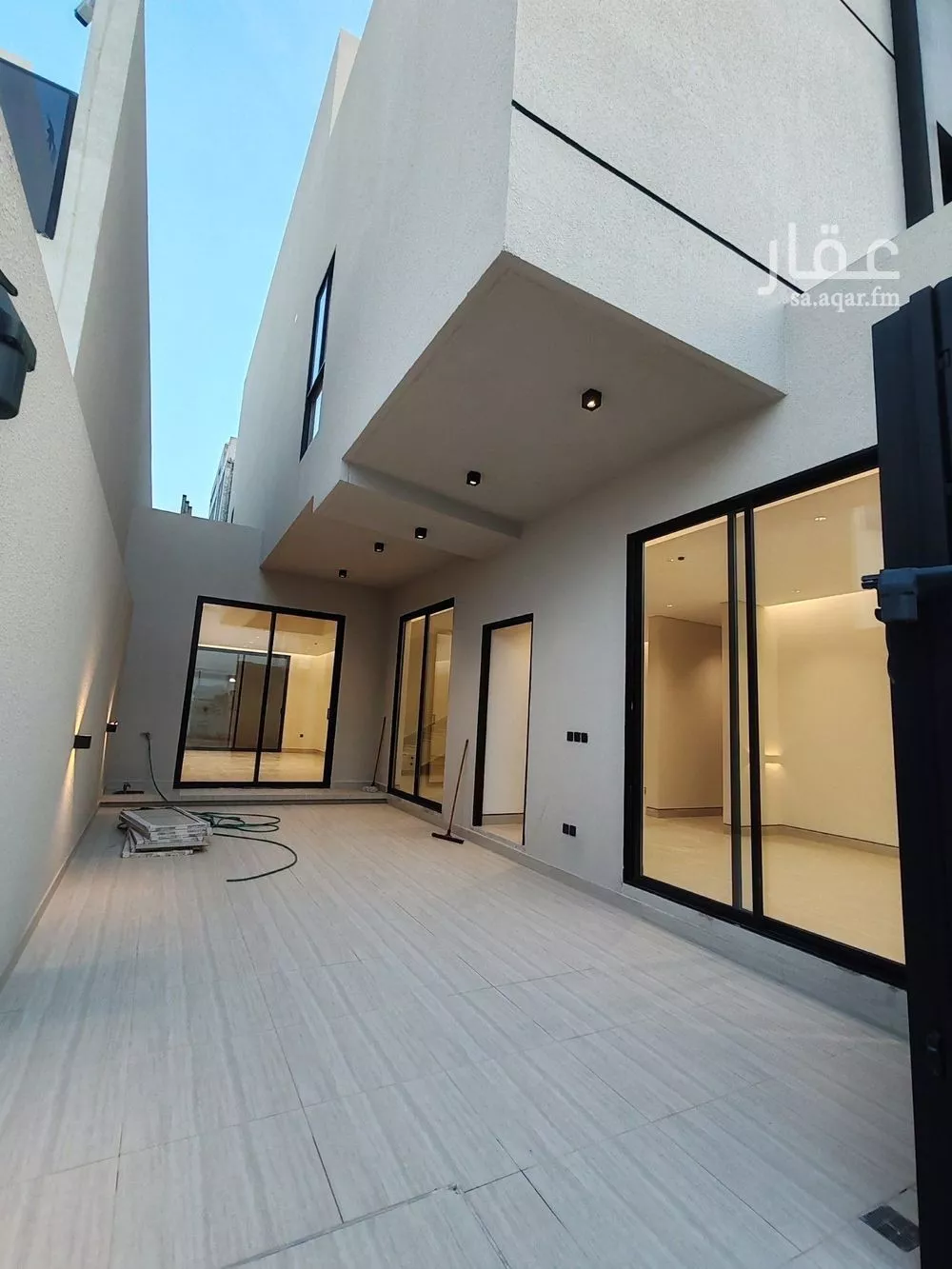 فيلا 4 غرف في النرجس 7