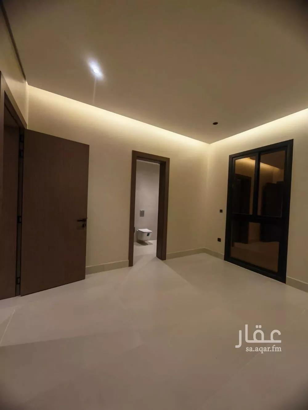 فيلا 4 غرف في العارض 13