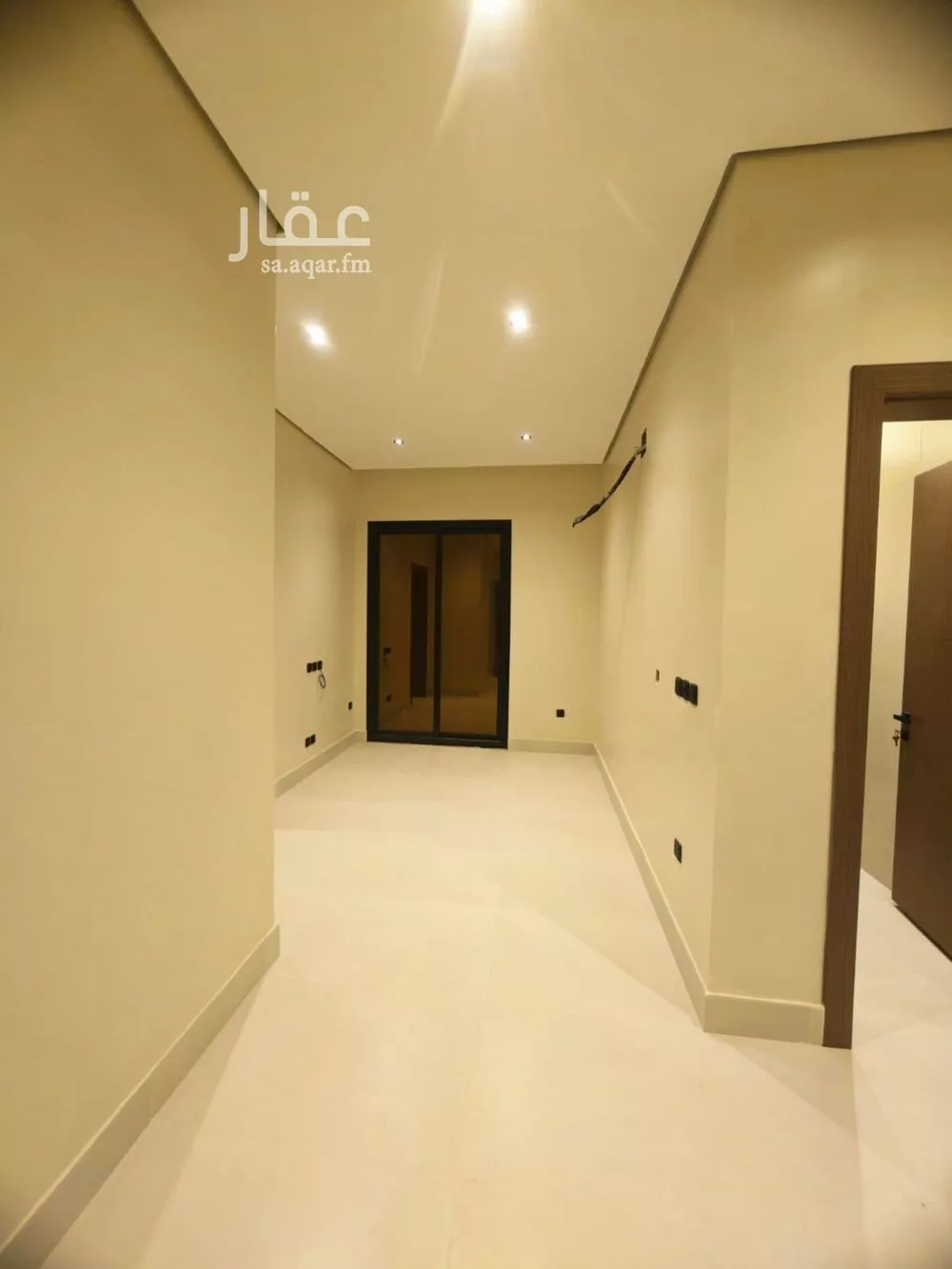 فيلا 4 غرف في العارض 14