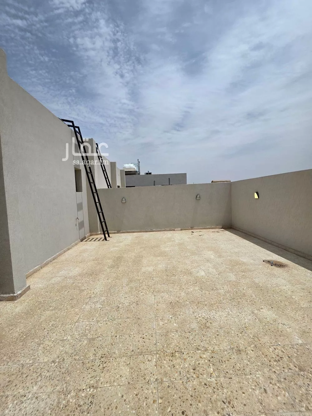 دور 4 غرف في المونسية 13