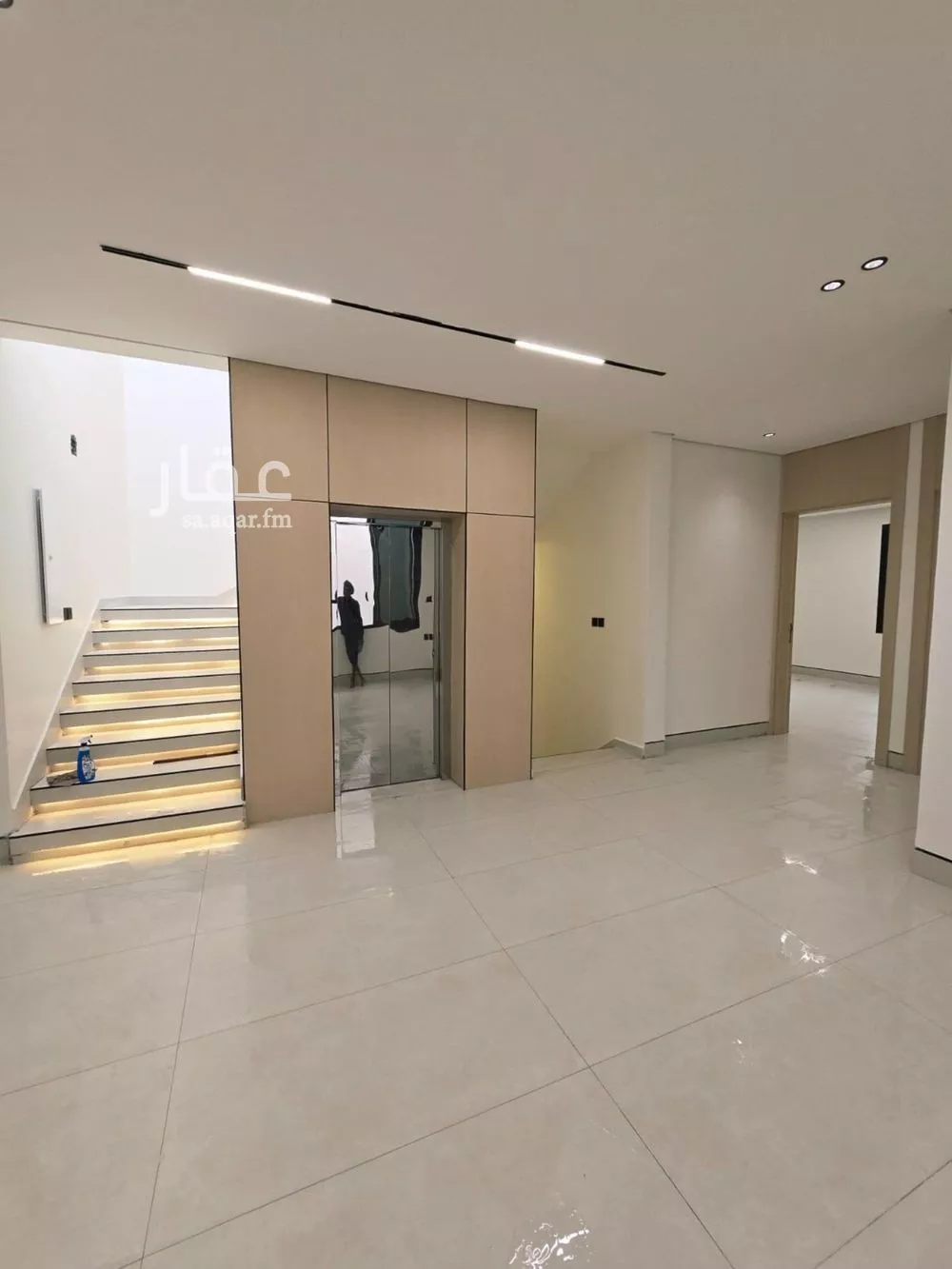 فيلا 6 غرف في النرجس 10