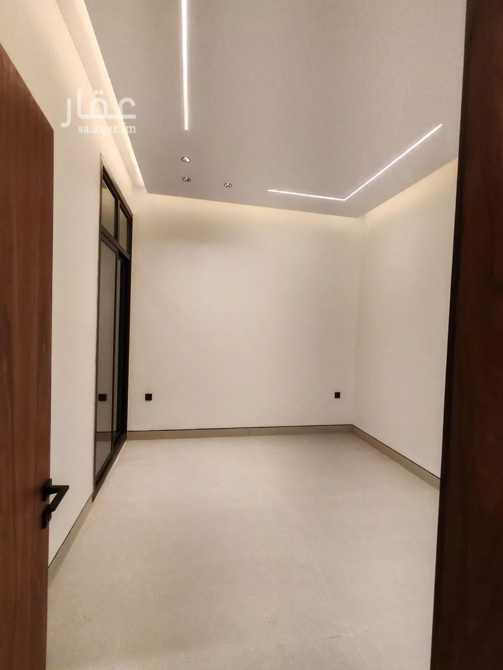 فيلا 3 غرف في العارض 16