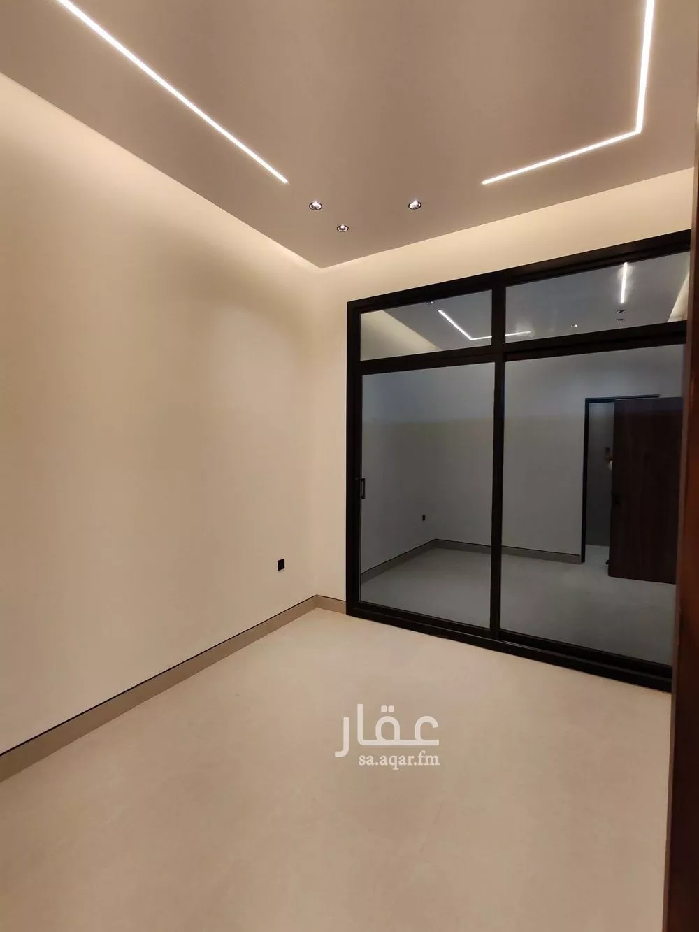 فيلا 3 غرف في العارض 17