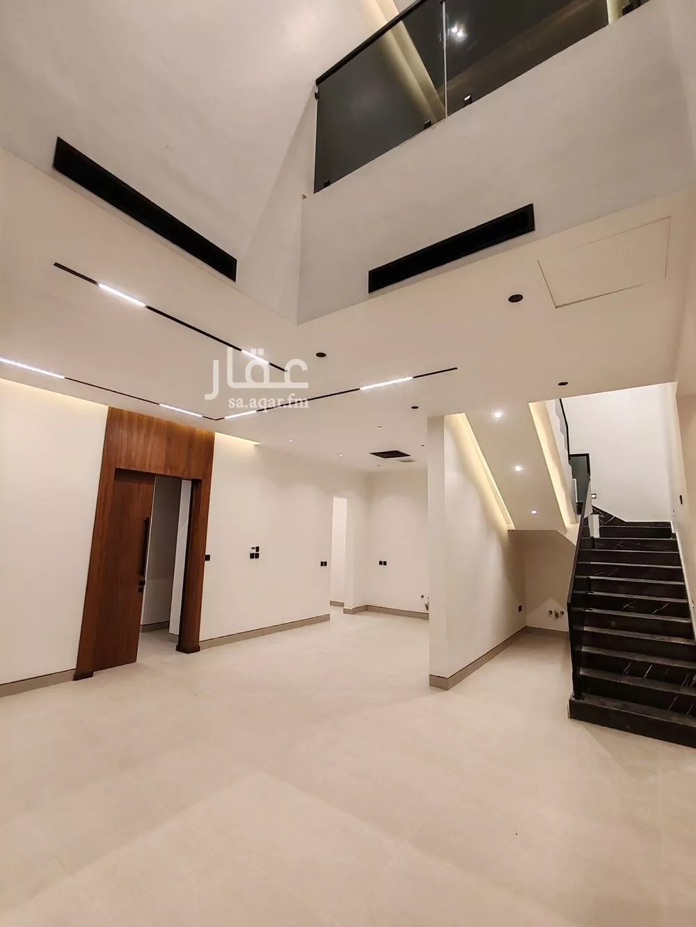 فيلا 3 غرف في العارض 3