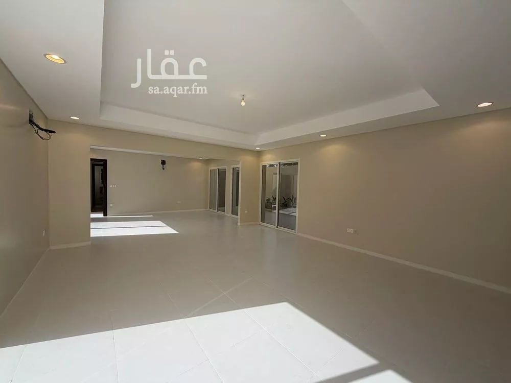 فيلا 6 غرف في الفاروق 2