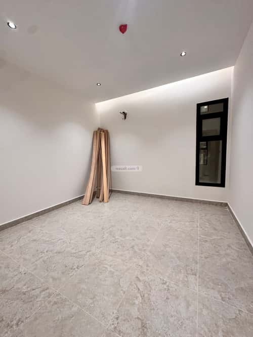 4 bedroom apartment in Al Rawdah, Eastern Province 11
