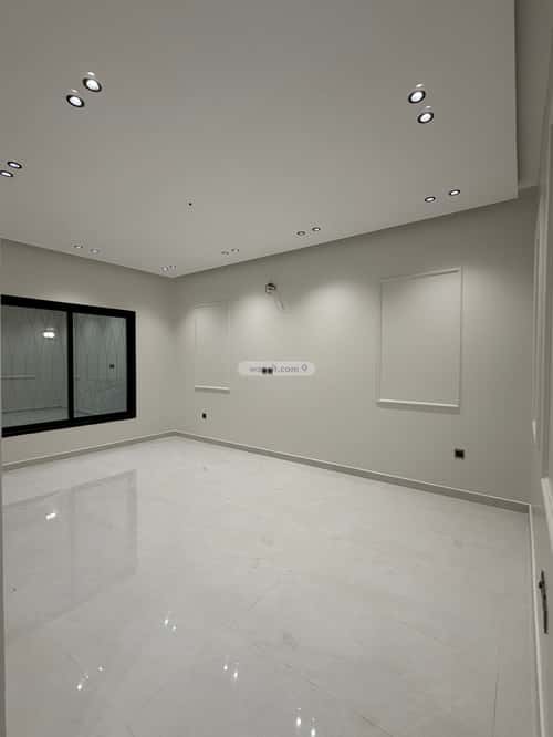 فيلا 6 غرف في احد 2