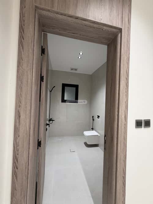 فيلا 6 غرف في احد 10