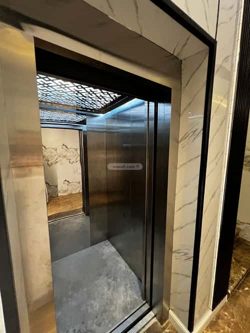 شقة 5 غرف في الريان 14