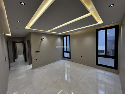 شقة 5 غرف في الريان 9