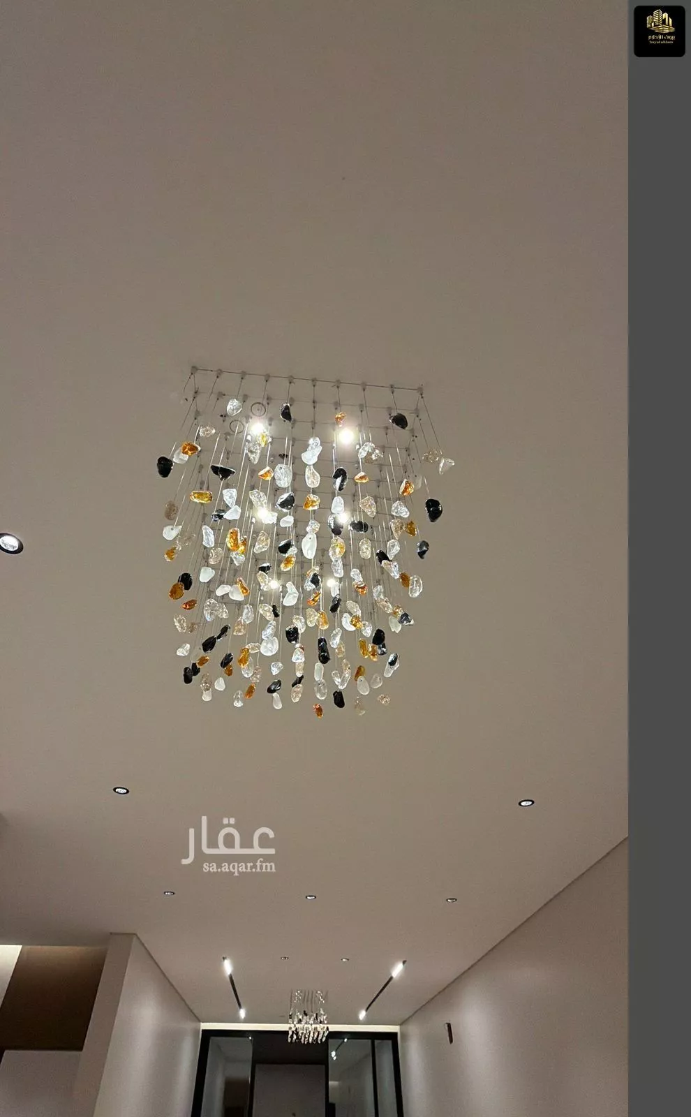 فيلا 5 غرف في الشراع 9