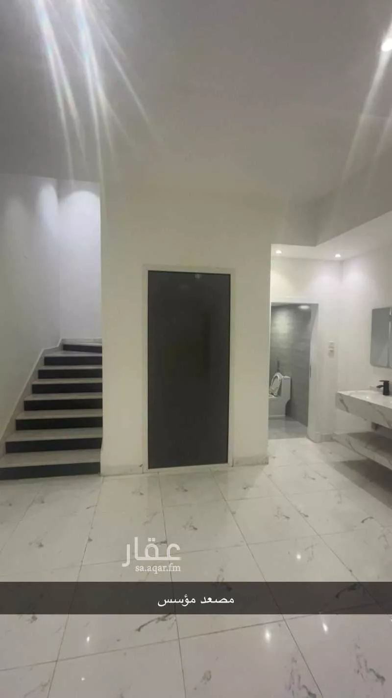 فيلا 7 غرف في العارض 10