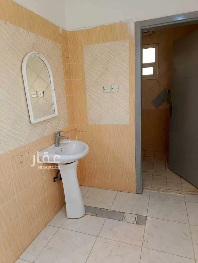 3 bedroom floor in Al Yarmouk 3