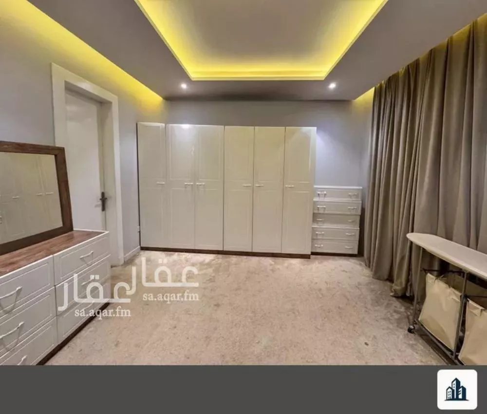 فيلا 6 غرف في الشرق 18