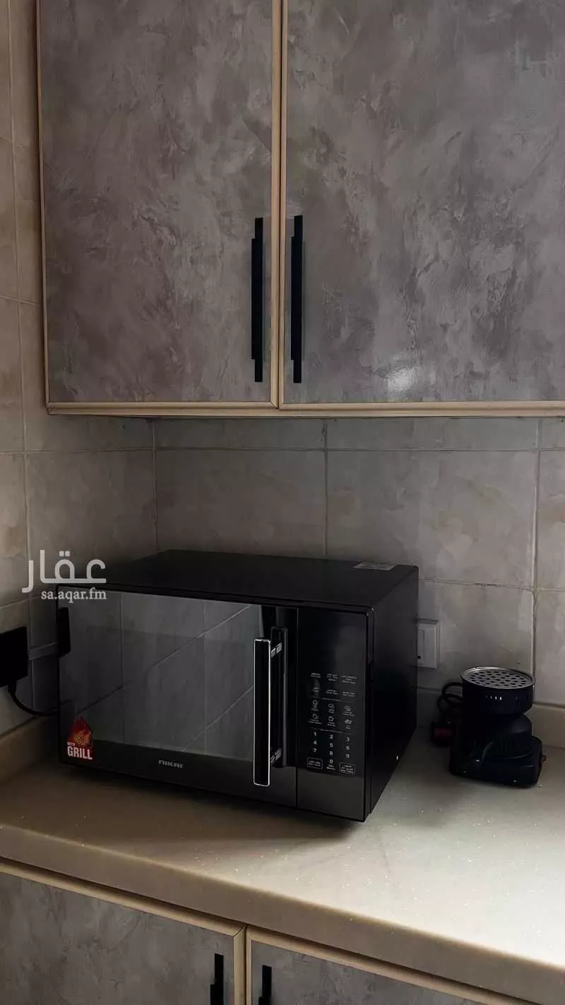 شقة 2 غرف في الملقا 13