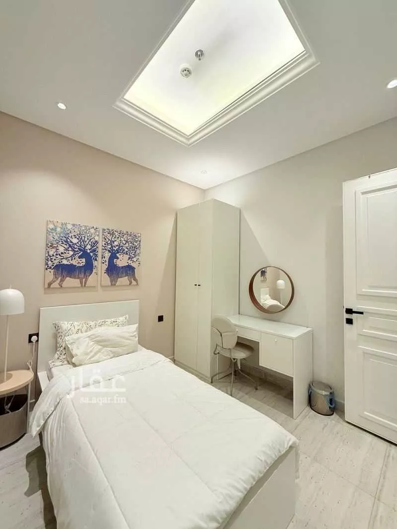 3 bedroom apartment in Al Malqa 8