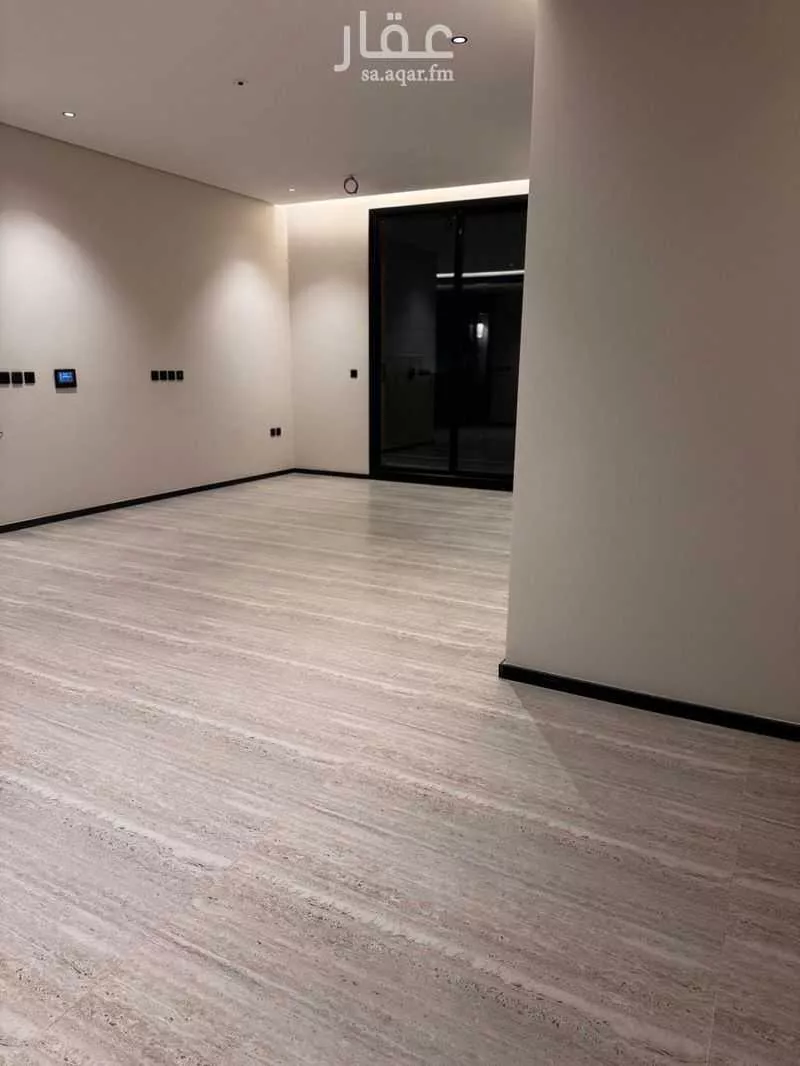 شقة 3 غرف في العليا 8