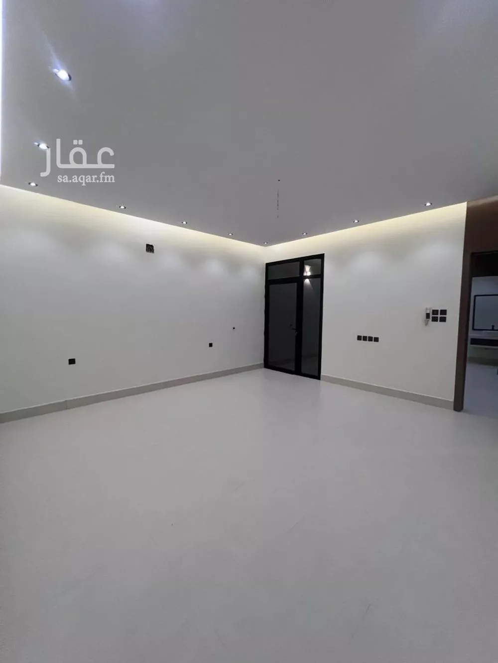 5 bedroom floor in Tuwaiq 2