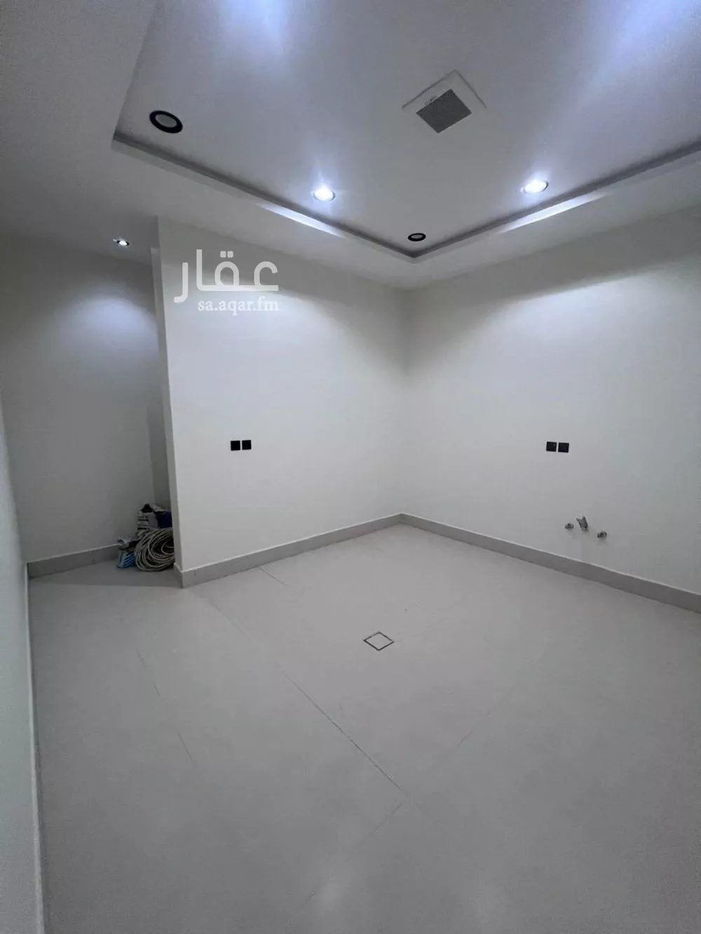5 bedroom floor in Tuwaiq 3