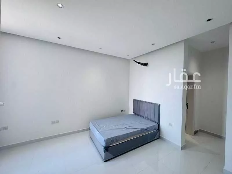 فيلا 7 غرف في الزمرد 4