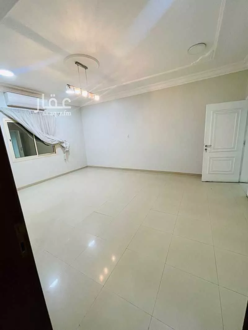 4 bedroom floor in Badr 8