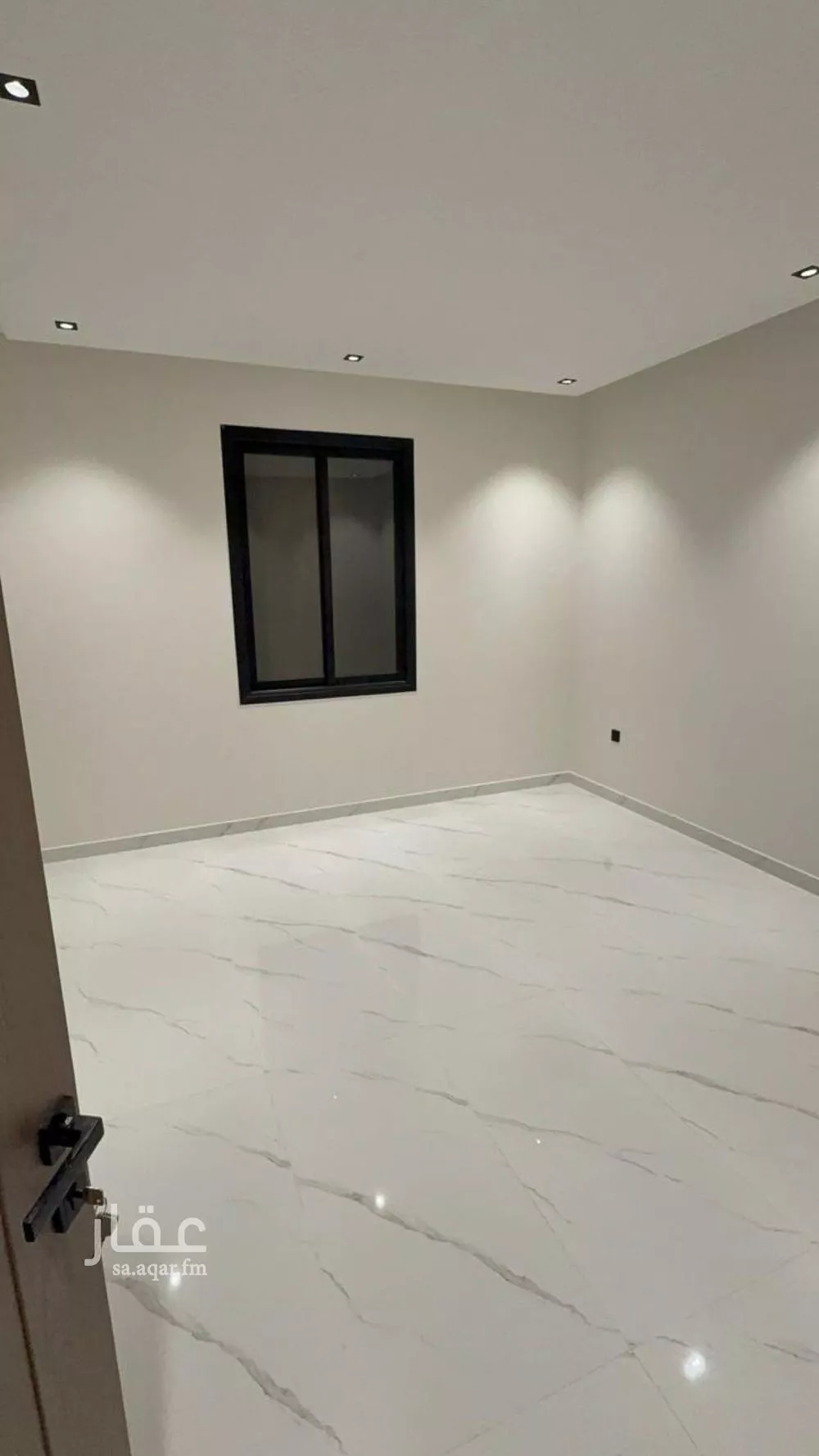 5 bedroom floor in Tuwaiq 2