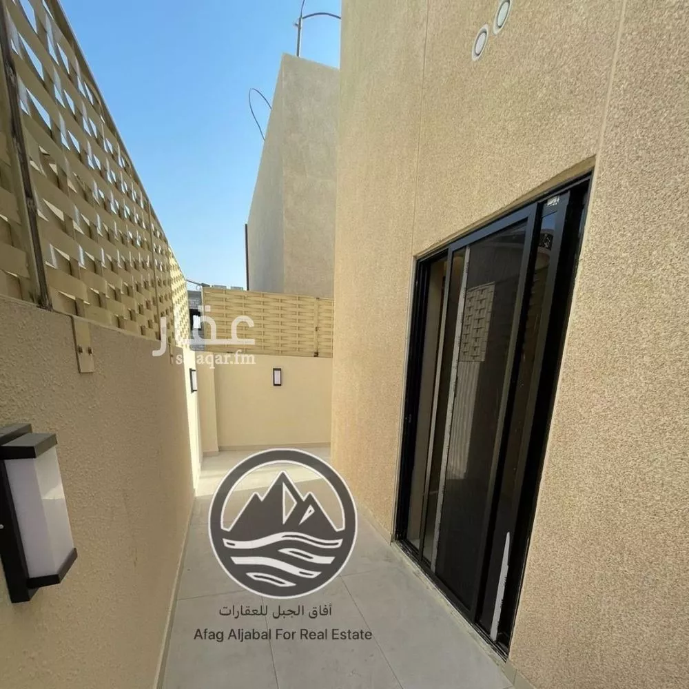 دور 4 غرف في العليا 6