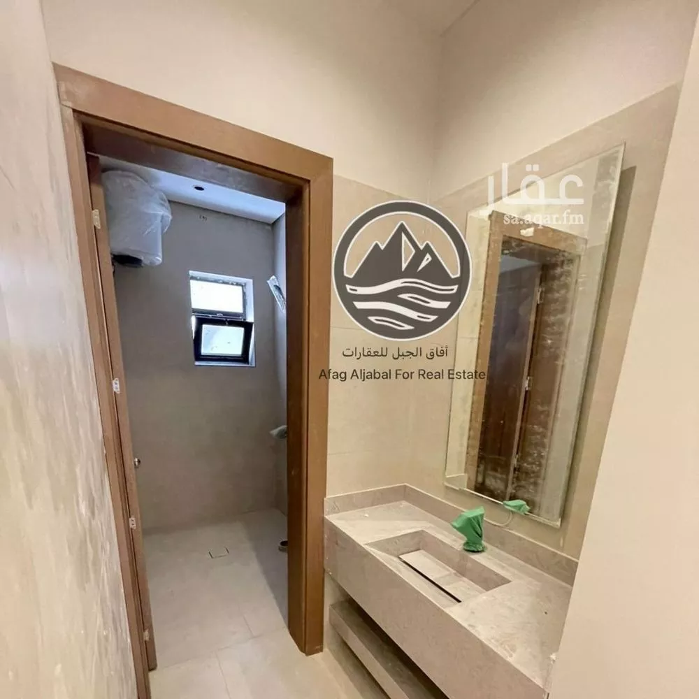 دور 4 غرف في العليا 9