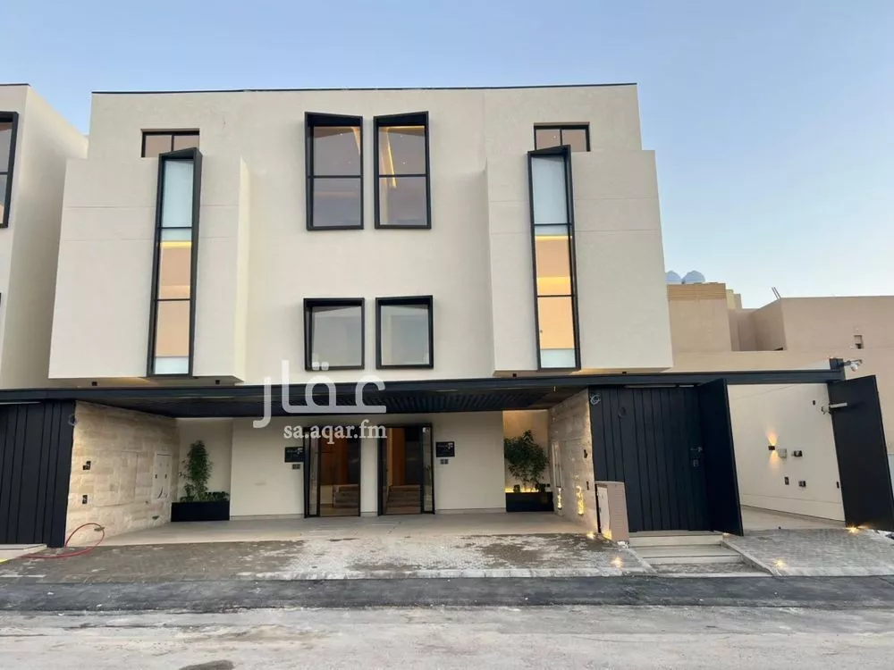 دور 3 غرف في العارض 10