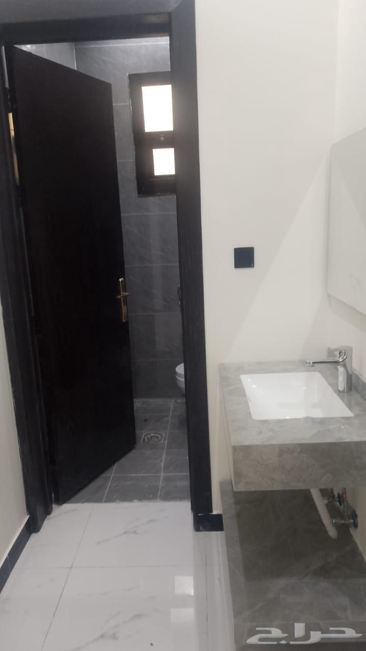 2 bedroom apartment in Al Murjan 5