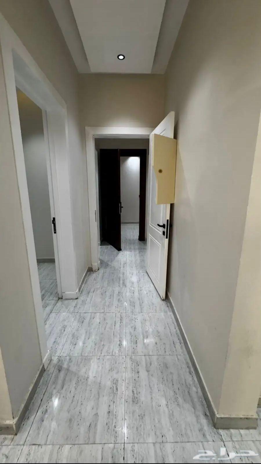 شقة 4 غرف في القادسية 8