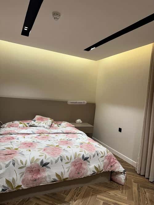 فيلا 4 غرف في العارض 2