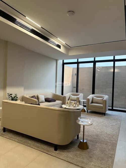 فيلا 4 غرف في العارض 16