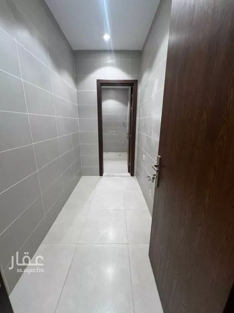 4 bedroom apartment in Al Ajwad 7