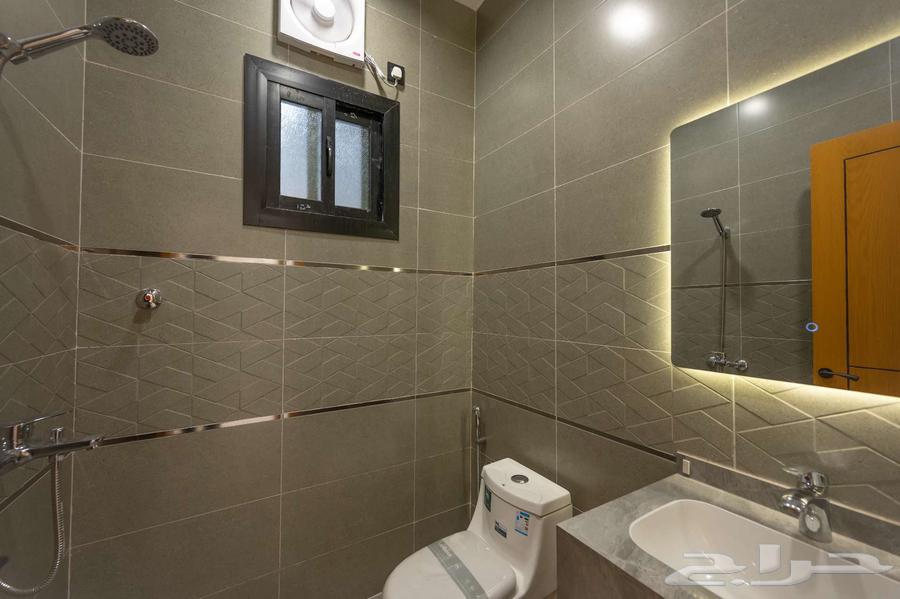 فيلا 6 غرف في الصفوة 15